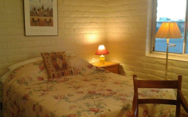 Charming Tucson Apartment with Patio and Desert Views!