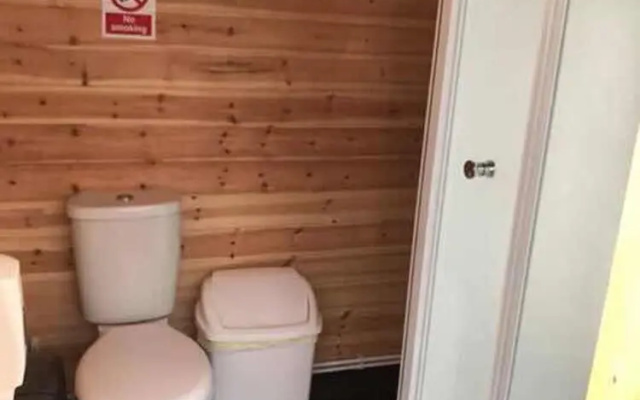 Elton Barn Fishery & Retreat