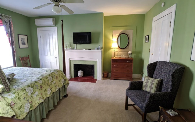 Benjamin Ellis House Bed & Breakfast