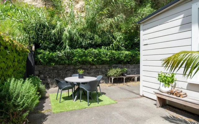 Ports Keep - Napier Holiday Home