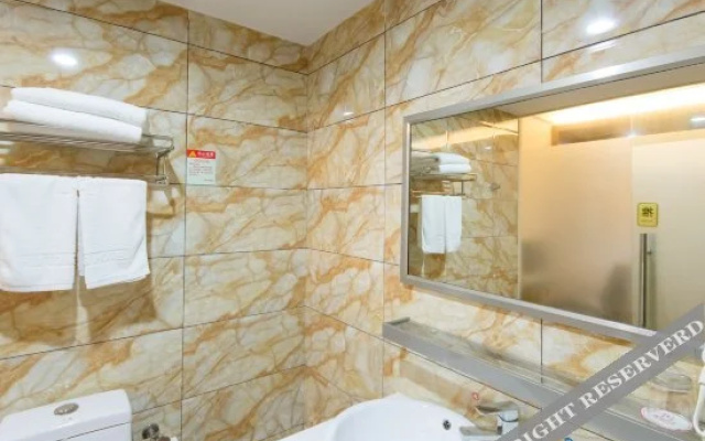 Huitong Hotel