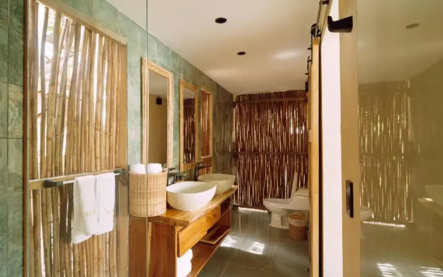 VelaNova Paradise - HotelRetreat