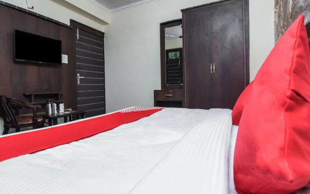 OYO 15989 RC Residency