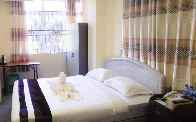 121 Hotel Yangon