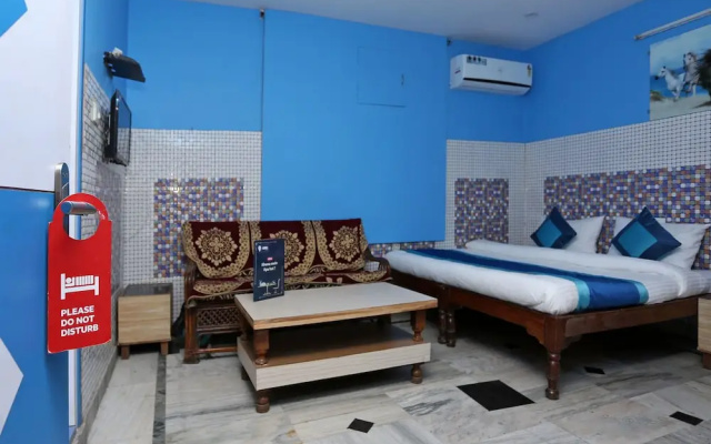 OYO 9044 Hotel Yatrik