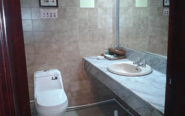 Zhuhai Yujingwan Holiday Hotel