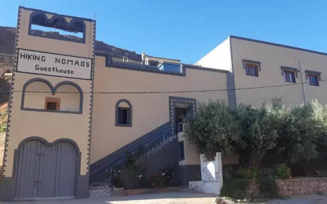 Hiking Nomads Hostel