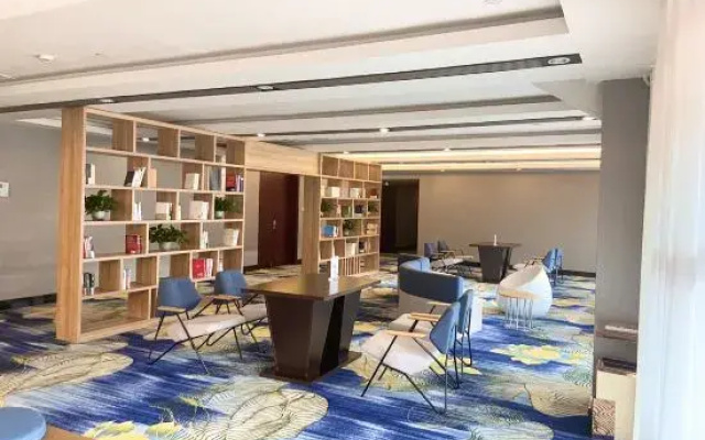 Ruochu Hotel