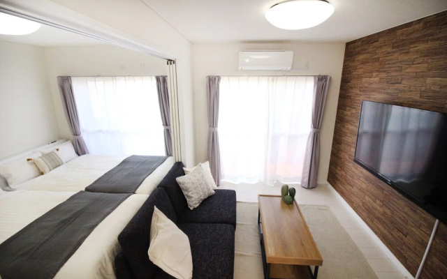 Dot Cottage 385