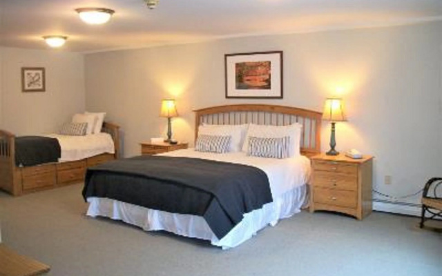 Garnet Hill Lodge