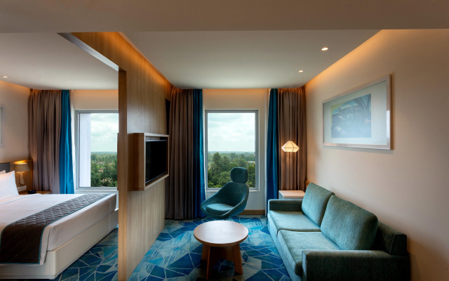Holiday Inn Express & Suites Bengaluru Old Madras Road by IHG