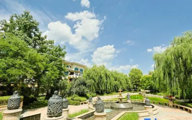 Lin Jian Mountain Lodge