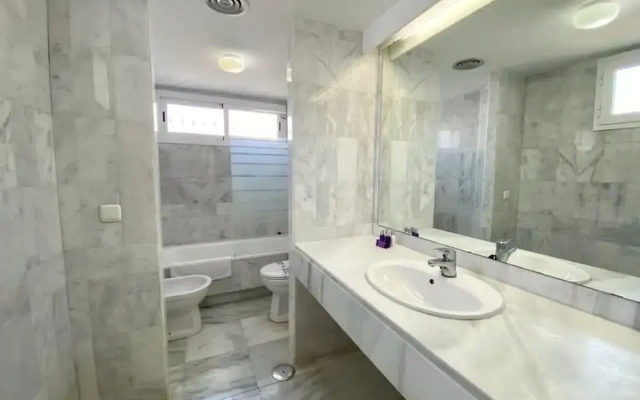House Pauline 3 bed Poolside Private Garden M-5