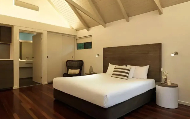 Palm Bungalows