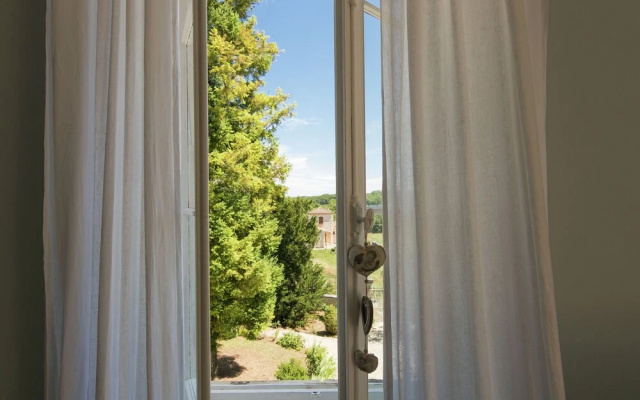 Upscale Mansion in Brouchaud With Views Across Private Pool