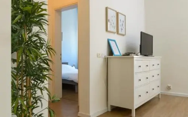 Beachfront 52 by Tlv 2 Rent