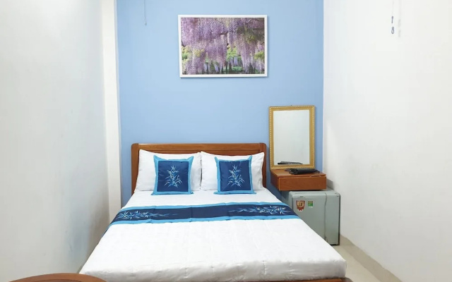 RedDoorz Near Xo Viet Nghe Tinh Street