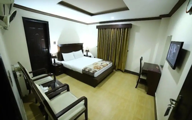 Midtown Hotel