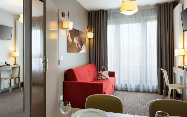 Apartment Near Geneva With Parking
