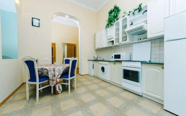Отель Hotrent Apartments Kreschatik