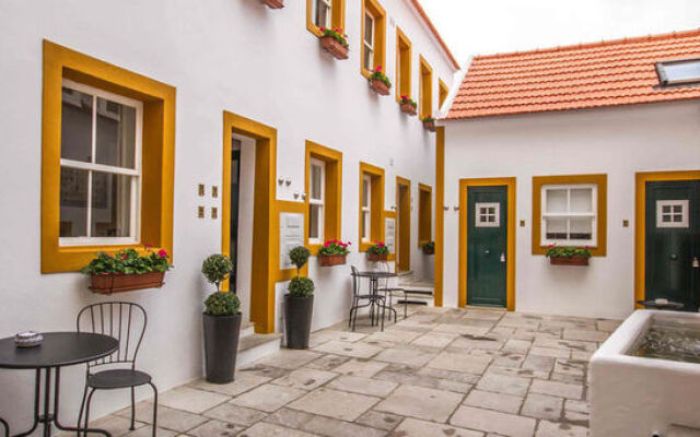 Отель Imperium Lisbon Village вид на фасад