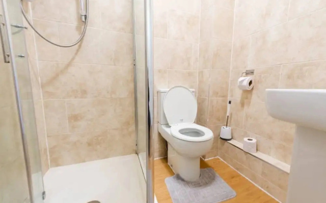 Central Ipswich Stay for 4 Budget-friendly Convenient