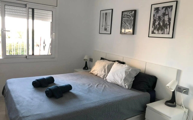 Apartamento frente al mar con piscina