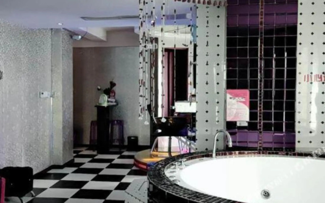 Beiai Hotel (Chongqing Daping Longhu Times Tianjie)