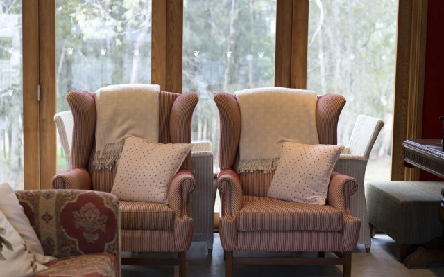 Thistle Hill Guesthouse - walk to many wineries and restaurants