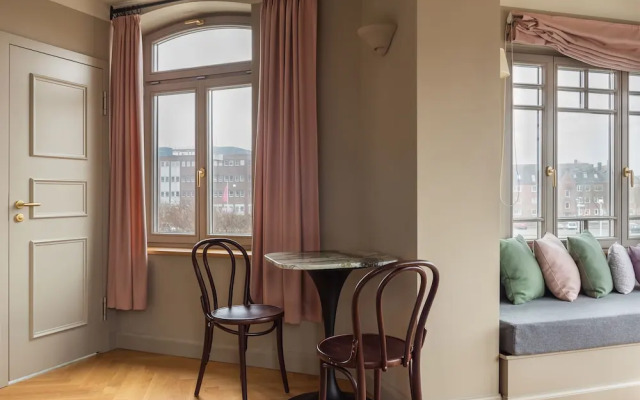Mimosa Suites