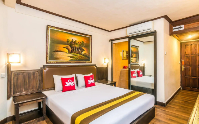 ZEN Rooms Kuta Flora