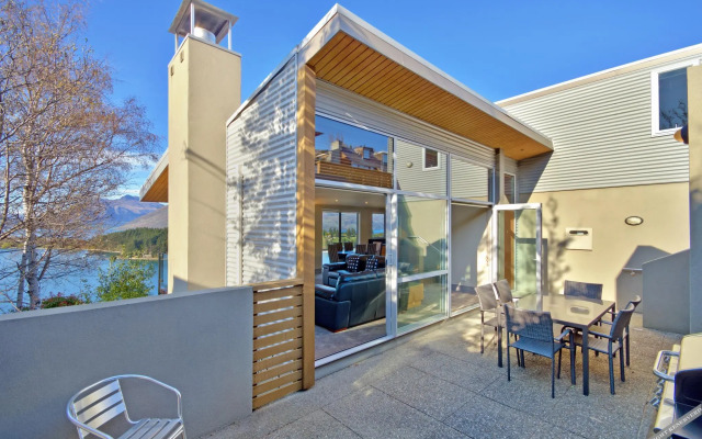 7-21 Earnslaw Terrace