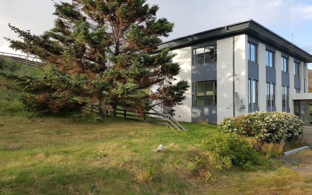 Iceland Visit Hostel вид на фасад