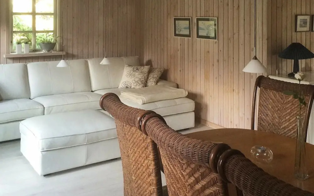 Cozy Holiday Home in Hals near Sea