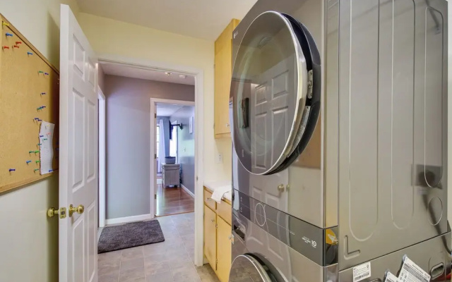 Hot Tub, Sauna, Game Room! Massanutten Resort Home