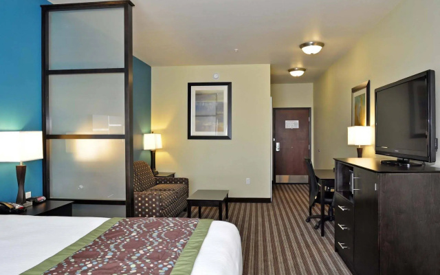 Best Western Plus Desoto Inn & Suites