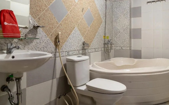 Quang Trung Hotel by OYO