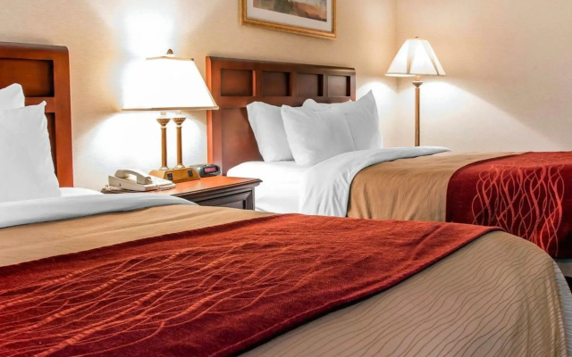 Wingate by Wyndham Livonia