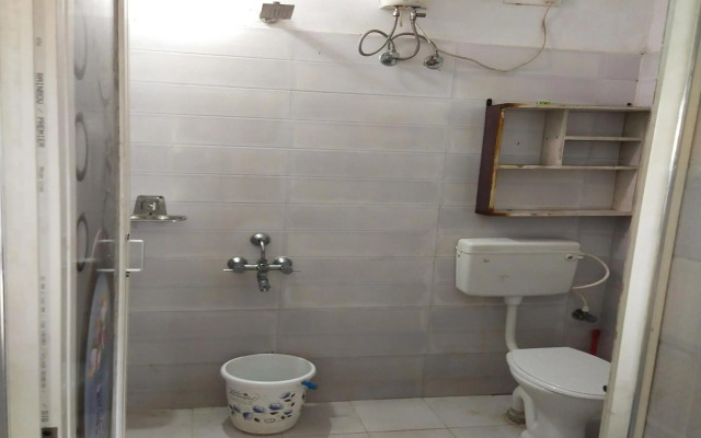 SPOT ON Senapati Inn Khandagiri