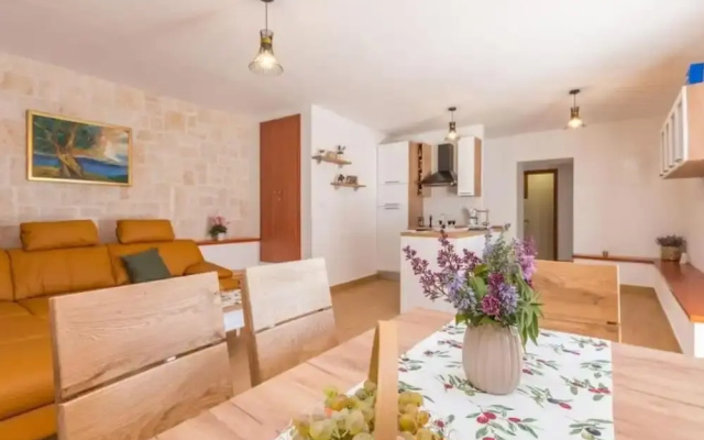 The Grandfather Villa Heated Pool Retreat