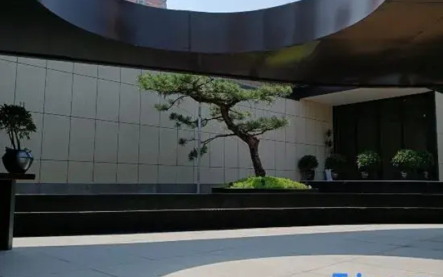 Oukai Yayuan (Nanyang Medical Holy Temple Wanda Plaza Store)