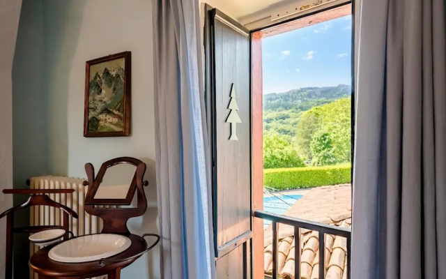 La Lanterna Swimming Pool Retreat