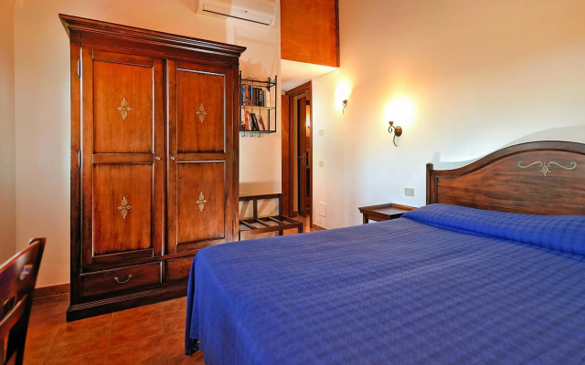 Apartment in Magliano with shower