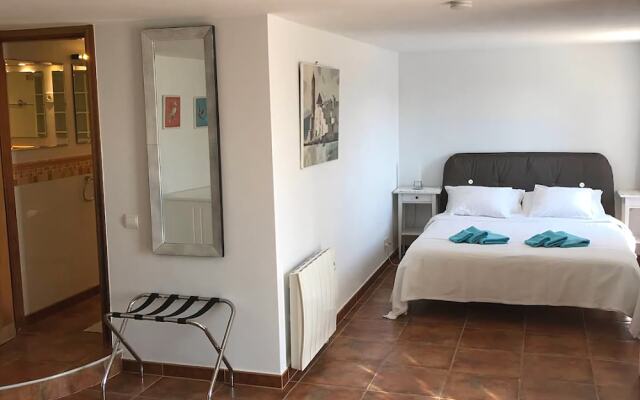 Отель Casa Mallarenga B&B Испания, Оливелла - отзывы, цены и фото номеров - забронировать отель Casa Mallarenga B&B онлайн комната для гостей