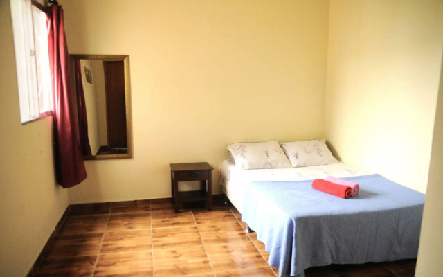 Le House Hostel