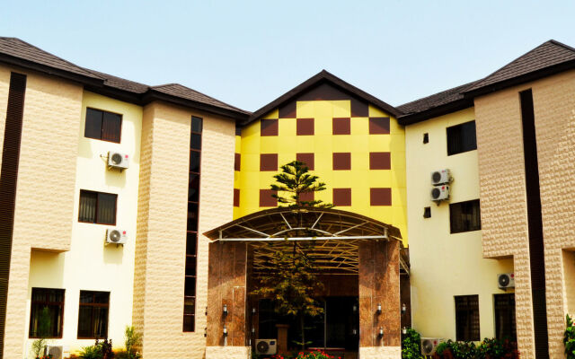 Parkview Astoria Hotel вид на фасад