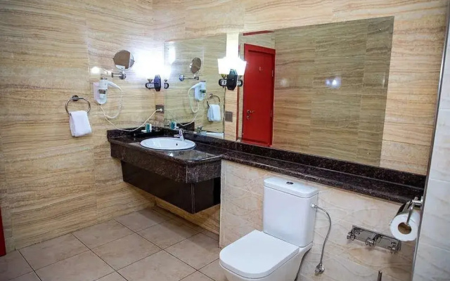 Elegant Hotel by Best Western Plus