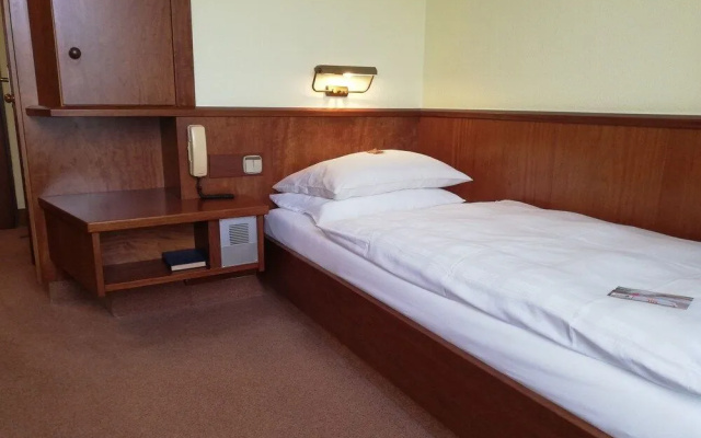 Leine Hotel
