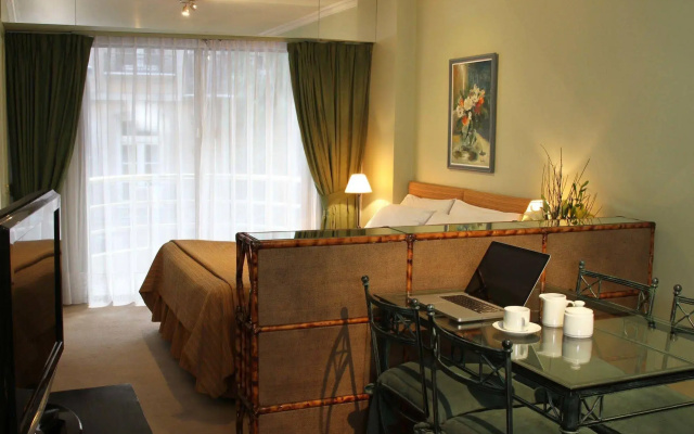 Mayla Apartments