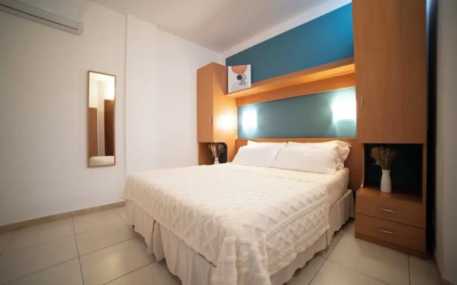 Ferienwohnung "ulivo" mit Pool und Privatstrand -1